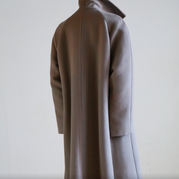 Gorgeous Minimalist Beige A-Line Wool Classic Coat - Picture 6 of 6